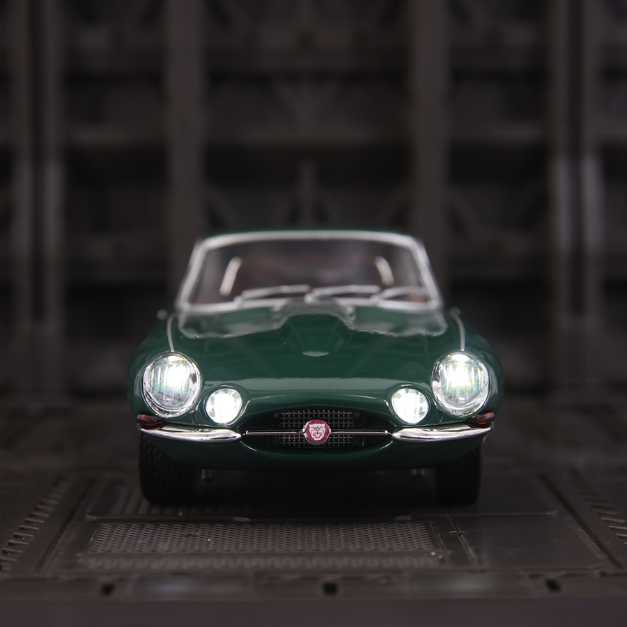 1:24 Simulationsmodell Jaguar  – Car Care Bewertung und Preis