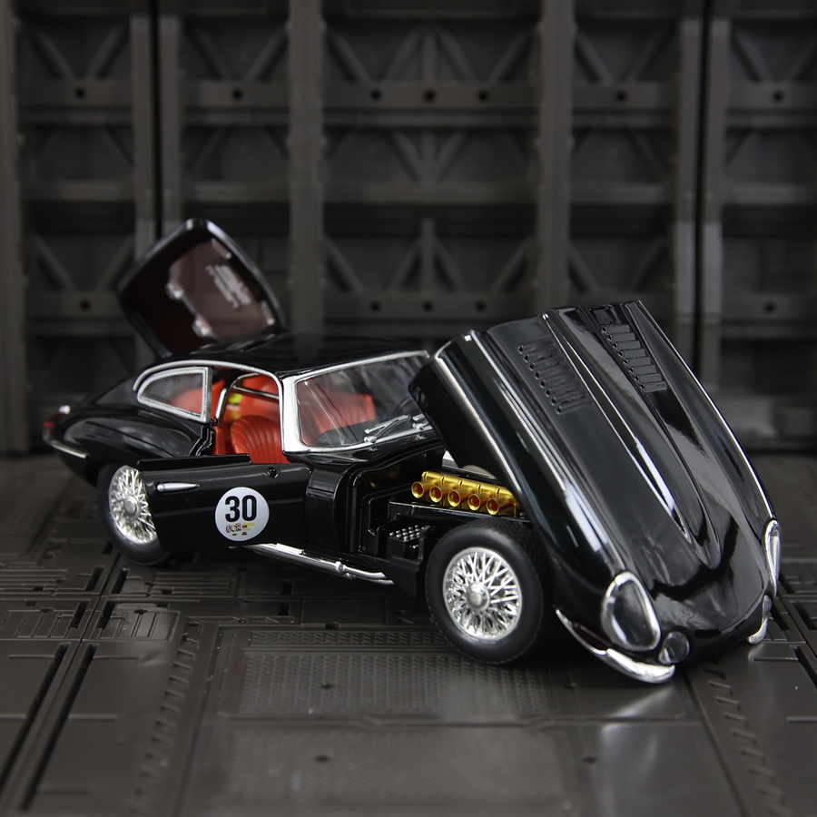 1:24 Simulationsmodell Jaguar  – Car Care Bewertung und Preis